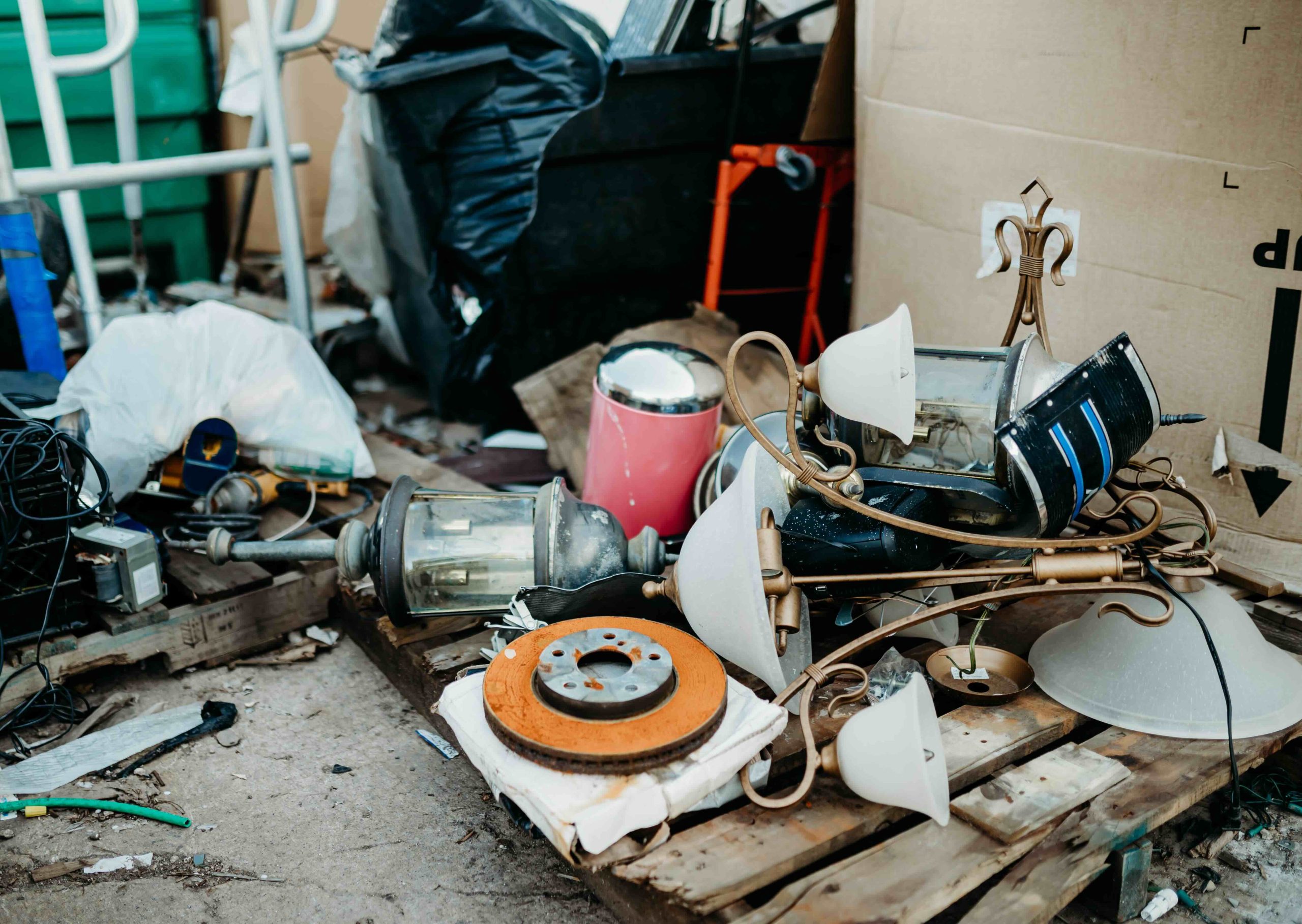 Picture of a pile of junk. Denver Dumpsters offers quality, reliable junk removal services.